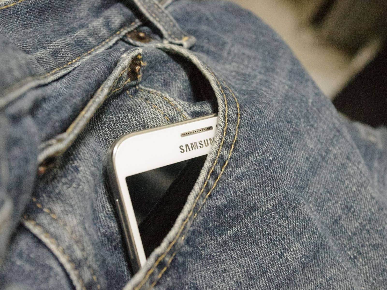 Handy geklaut was tun? Darum solltest du es NICHT sperren
