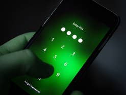 PIN-Eingabe auf einem Smartphone