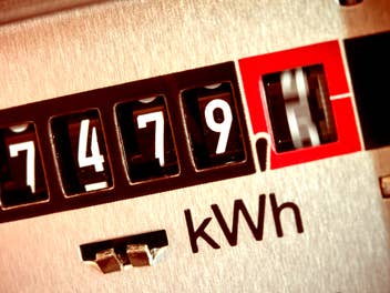 Schock für Strom-Kunden: Der erste Anbieter verlangt jetzt einen Euro pro Kilowattstunde