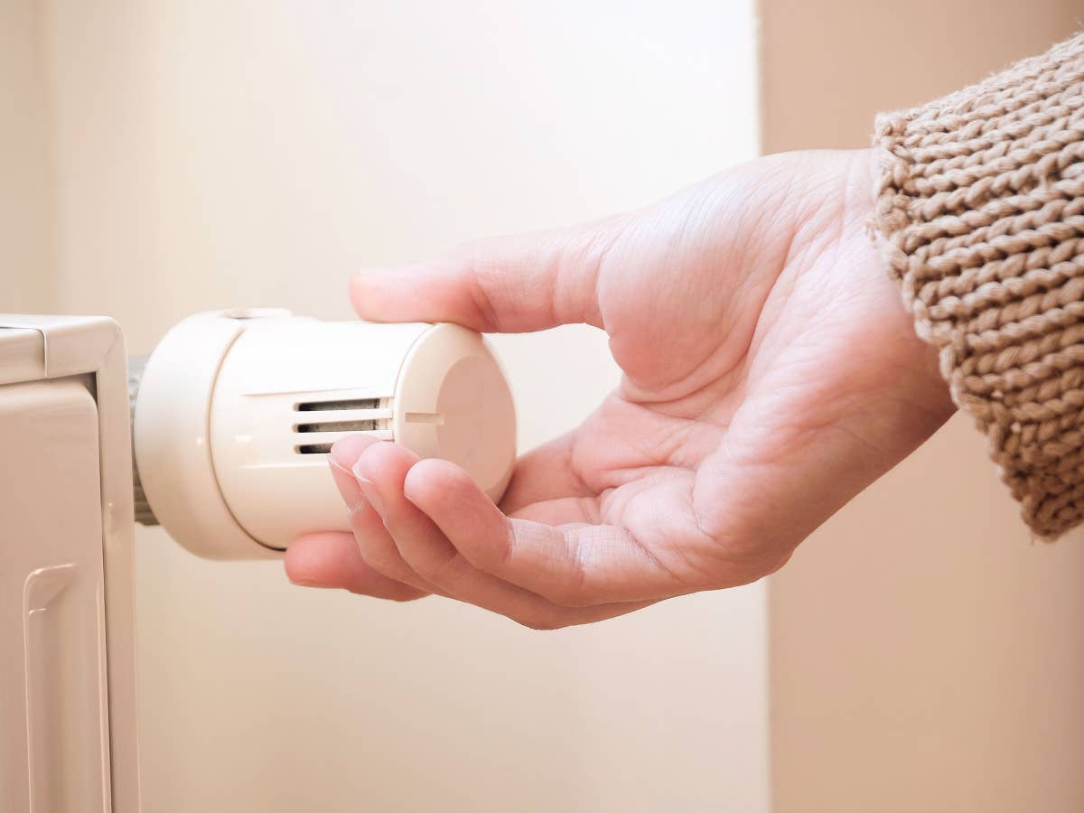 heizkosten-unnoetig-hoch-viele-vergessen-genau-diesen-handgriff Heizkosten unnötig hoch? Viele vergessen genau diesen Handgriff