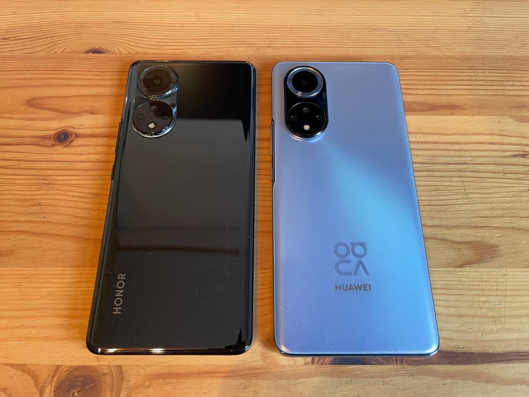 Das Honor 50 (links) und das Huawei Nova 9 (rechts) im Vergelieich