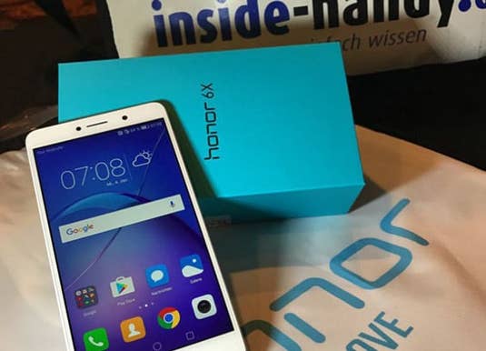 Unboxing des Honor 6X auf der CES