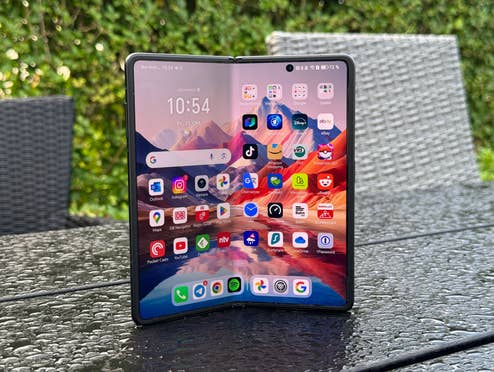 Honor Magic V3 Display
