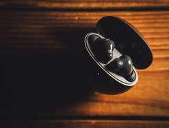 Kopfhörer-Geheimtipp: Top-Klang, starke Live-Funktion, kleiner Preis