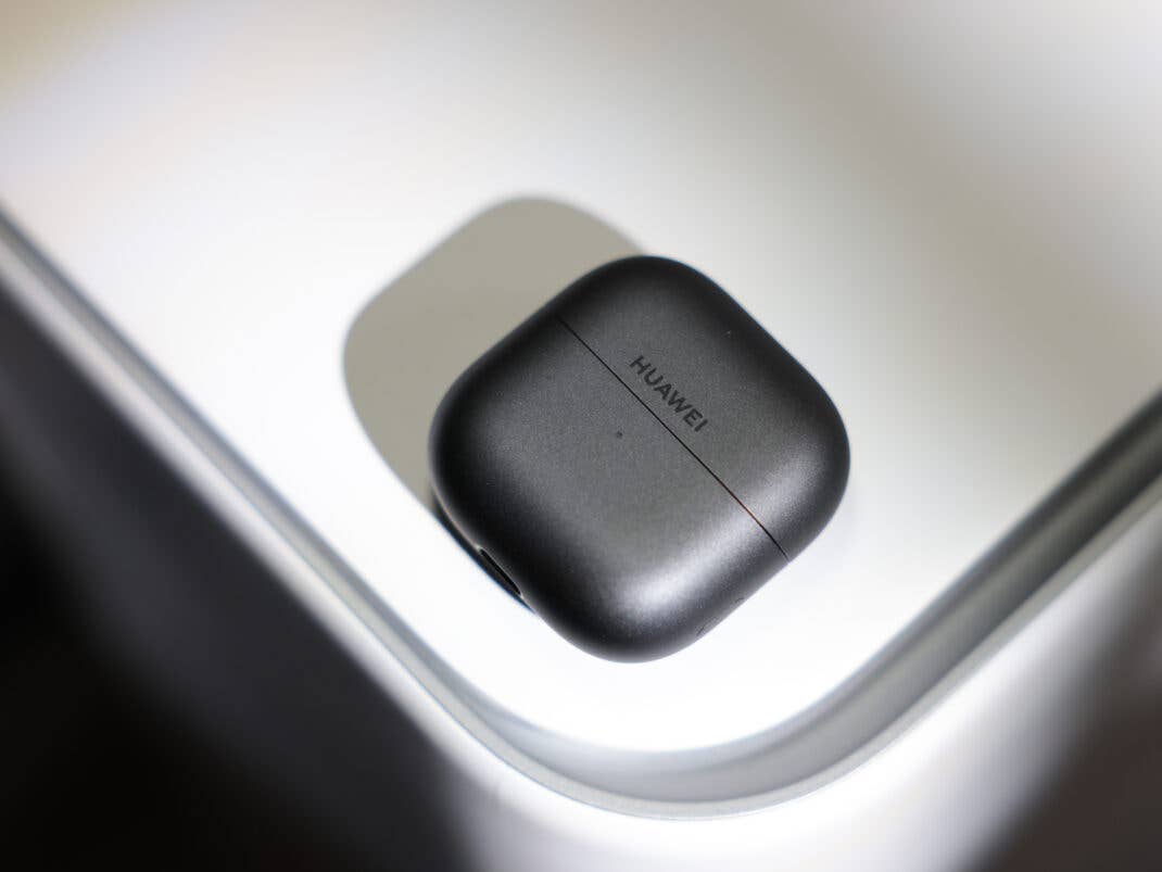 Huawei FreeClip 2 Case