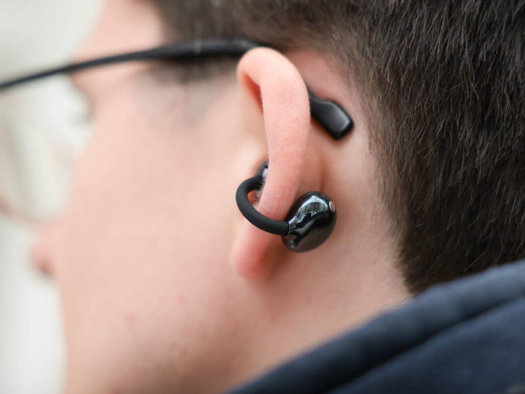 Huawei FreeClip 2 im Ohr