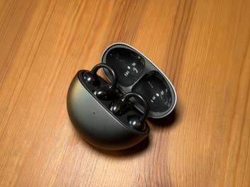 Huawei FreeClip im Case