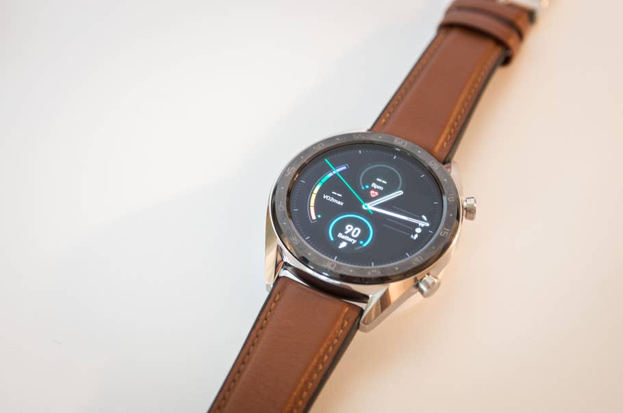 Huawei Watch GT in der Fashion-Version mit Lederarmband