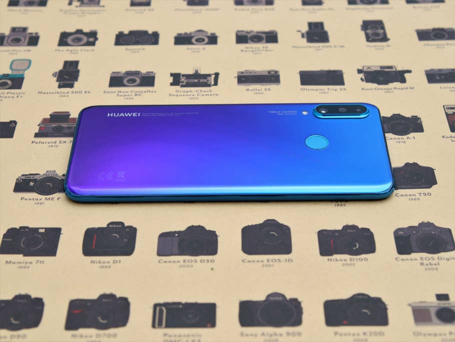 Seite des Huawei P30 Lite