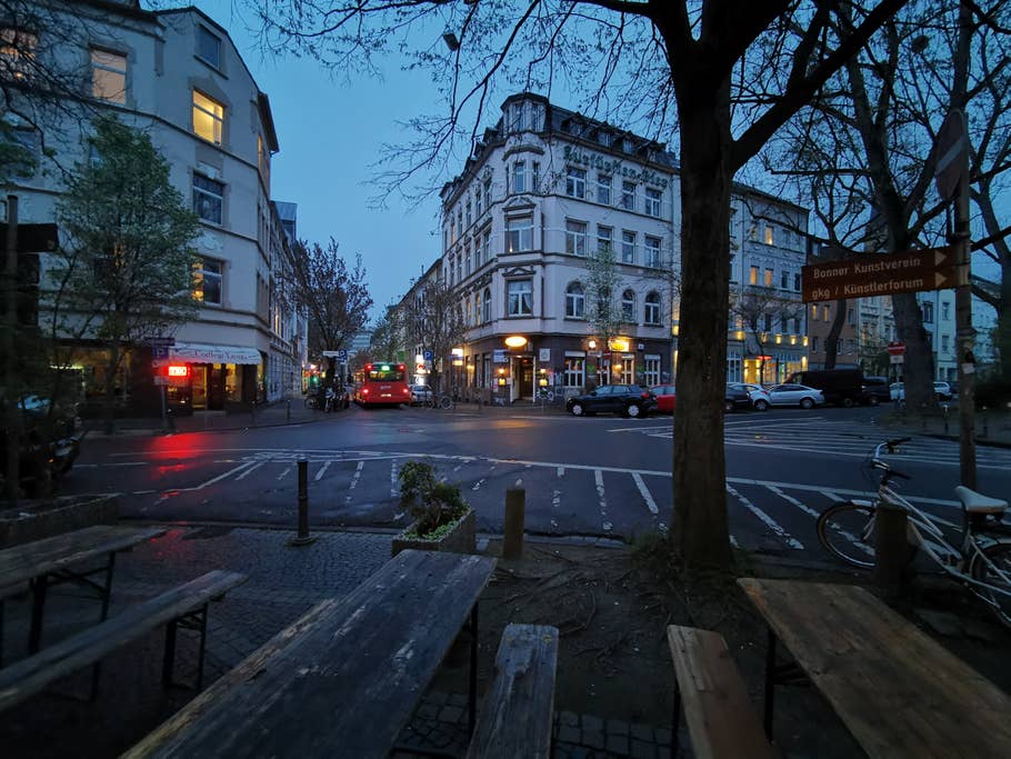Straße in Bonn, aufgenommen mit dem Huawei P30 Pro