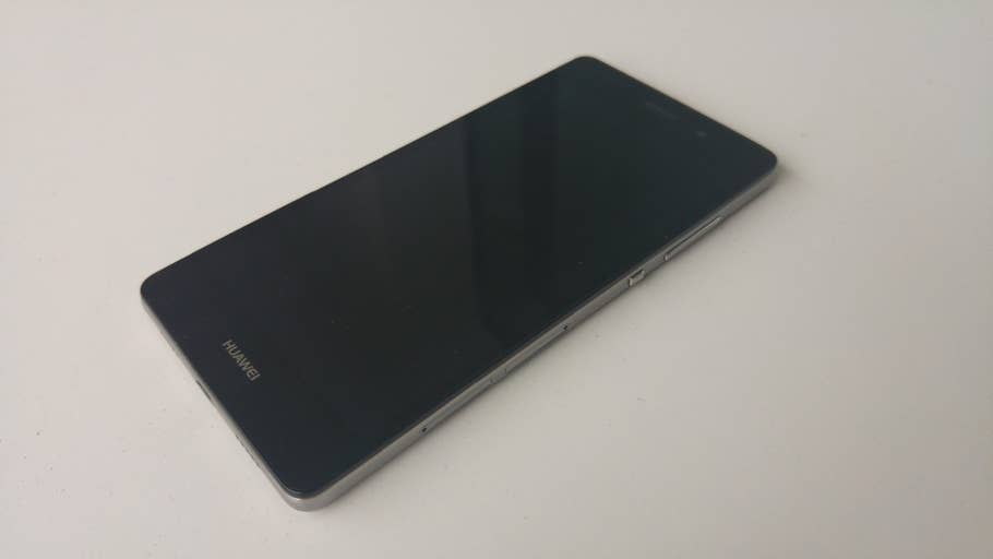 Huawei P8 lite: Hands-On