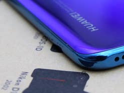 Huawei-schriftzug auf einem P30 lite