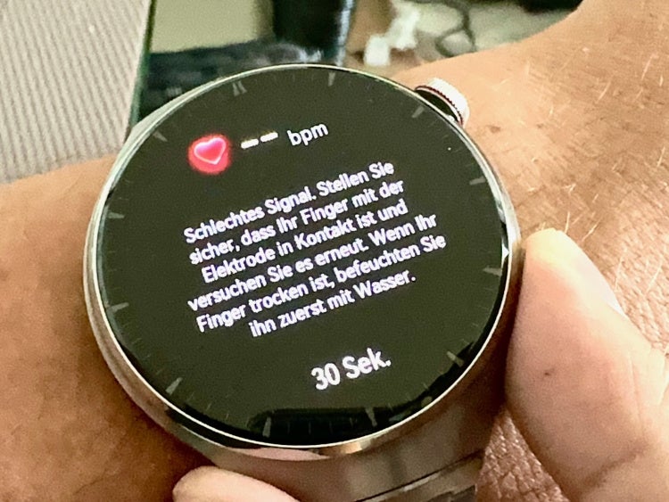 Test zur Messung der Arterienverhärtung auf der Huawei Watch 4 Pro.