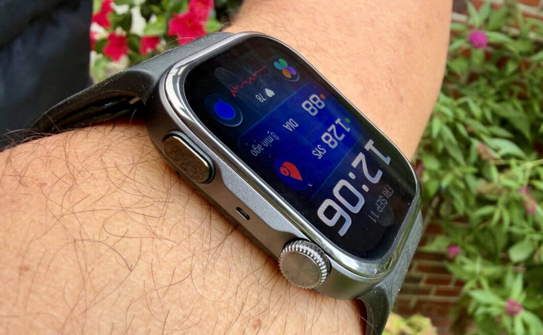 Seitenansicht der Huawei Watch D3