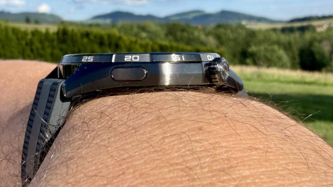 Huawei Watch GT 7 am Handgelenk von Hayo Lücke.