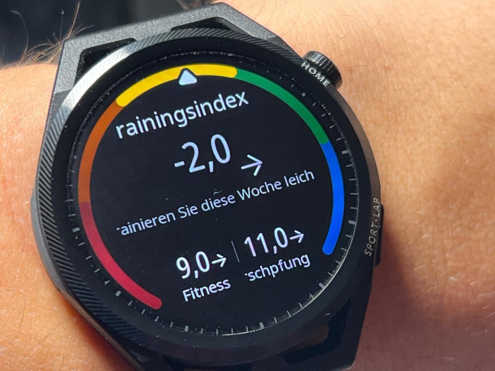 Fitness-Statistiken auf der Huawei Watch GT Runner.