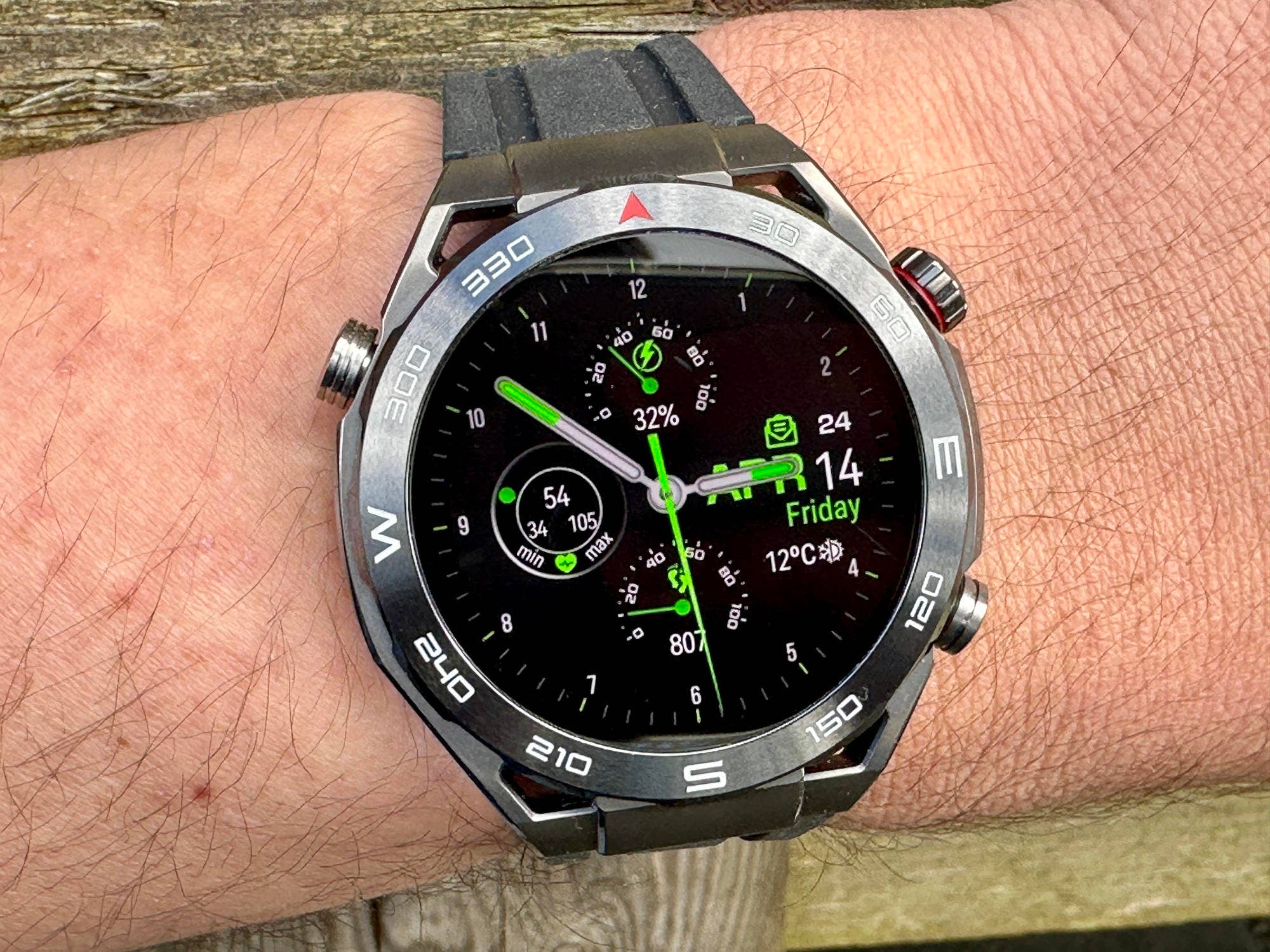 Huawei Watch Ultimate im Test Sportuhr fast ohne Kompromisse