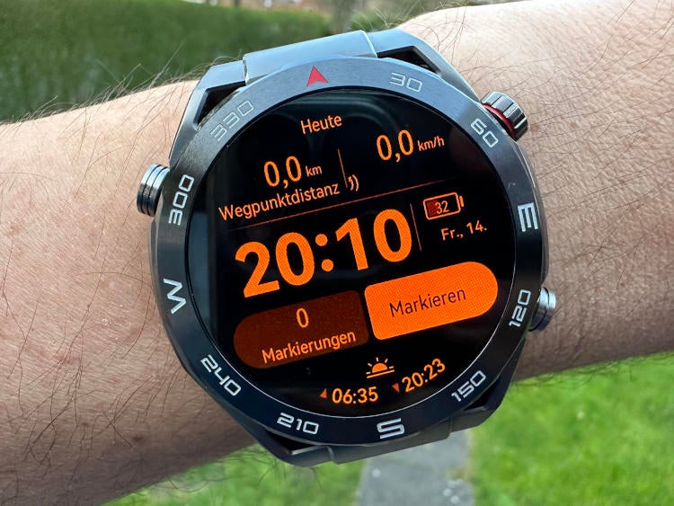 Huawei Watch Ultimate - Expeditionsmodus im Nachtmodus