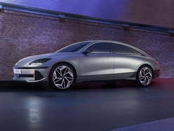 Hyundai IONIQ 6: Rundgelutscht für eine hohe Reichweite Hyundai IONIQ 6 in der Seitenansicht