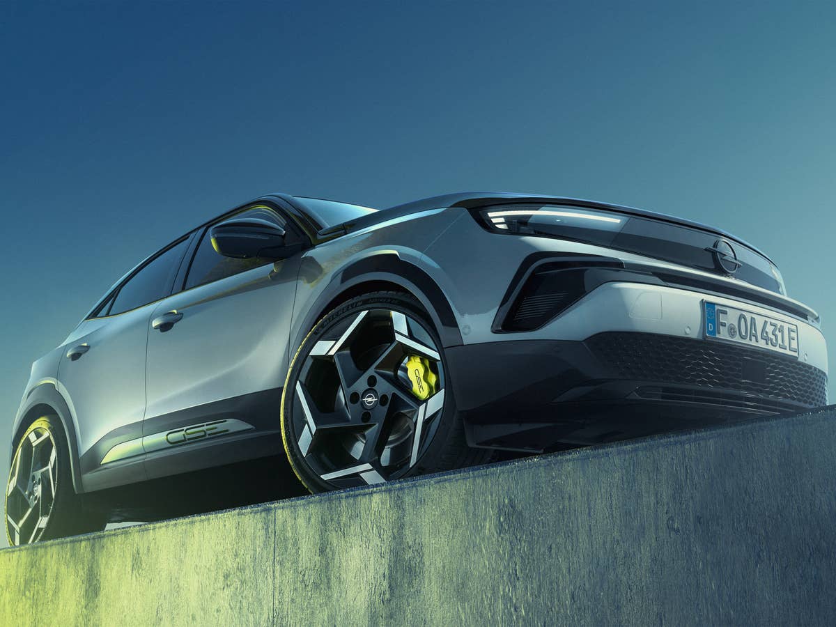 Opel Mokka GSE in der Seitenansicht.