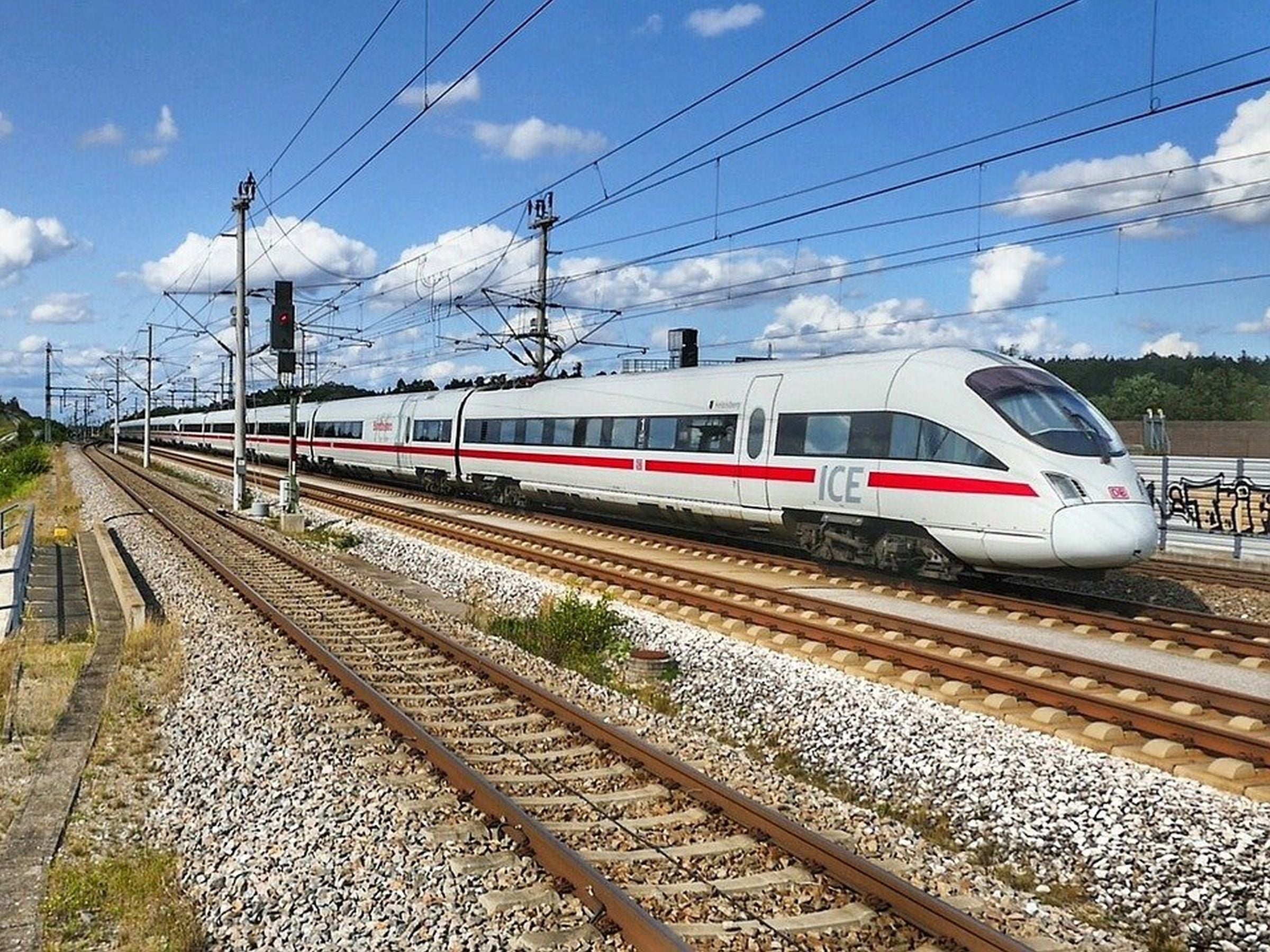 #Unter 10 Euro: Deutsche Bahn verschleudert wieder Sparpreise für den ICE