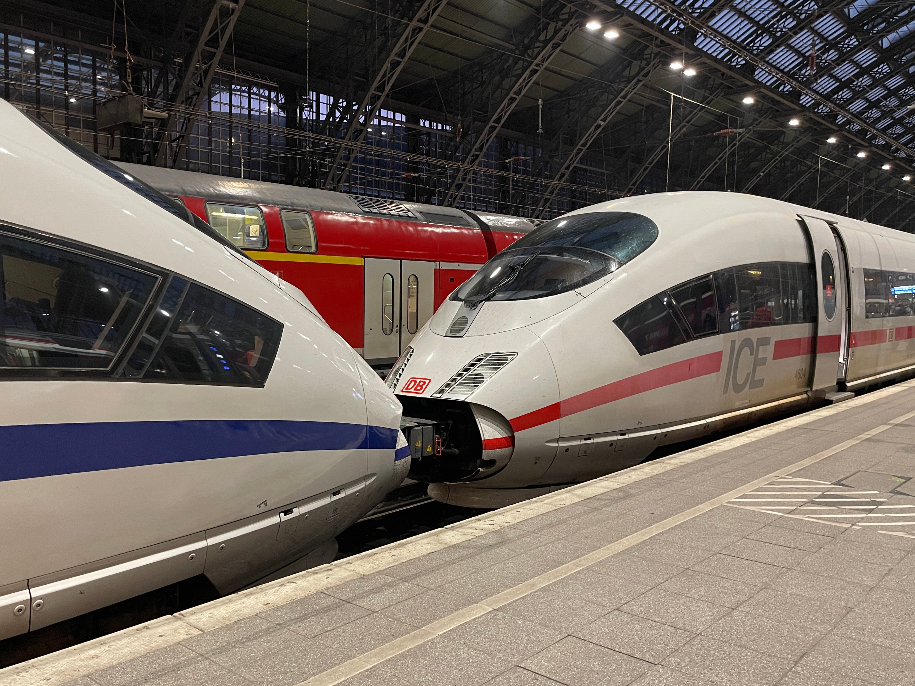 #Bahn-Fahrer betroffen? Das passiert jetzt mit vielen ICEs der DB