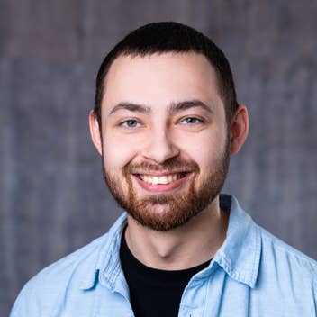 Profilbild von Artem Sandler, Redakteur bei beebuzz media