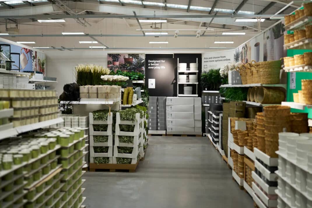 Innenansicht eines IKEA Store.
