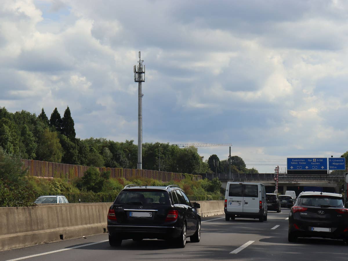 Vodafone verspricht besseres Netz an der Autobahn