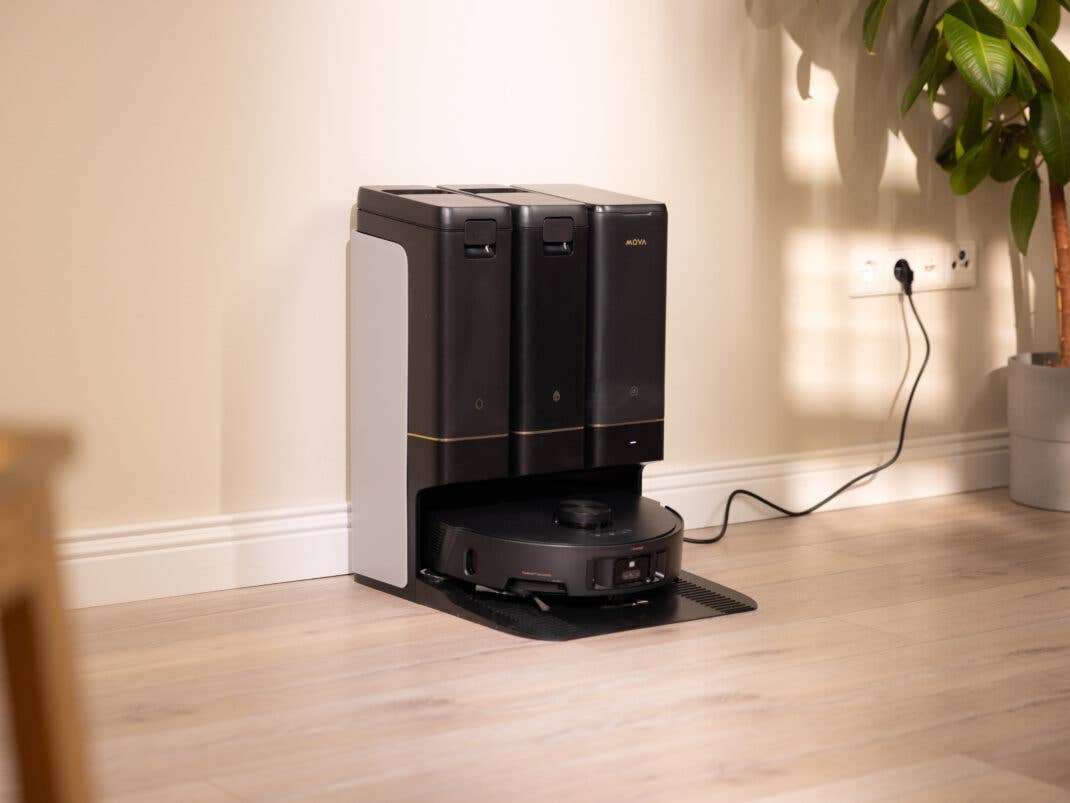 Die Station des Mova Z50 Ultra