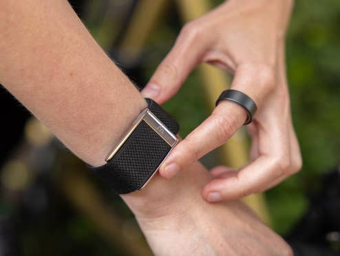 Oura Ring, Whoop MG