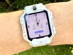 imoo Smartwatch X10 am Handgelenk.
