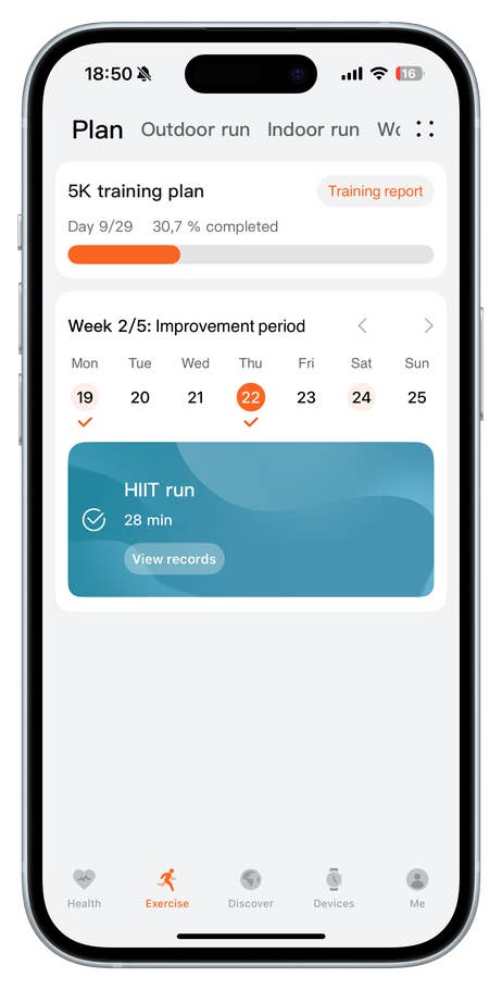Benutzeroberfläche der Huawei Watch Fit 4 Pro, die den Fortschritt eines 5K-Trainingsplans zeigt.