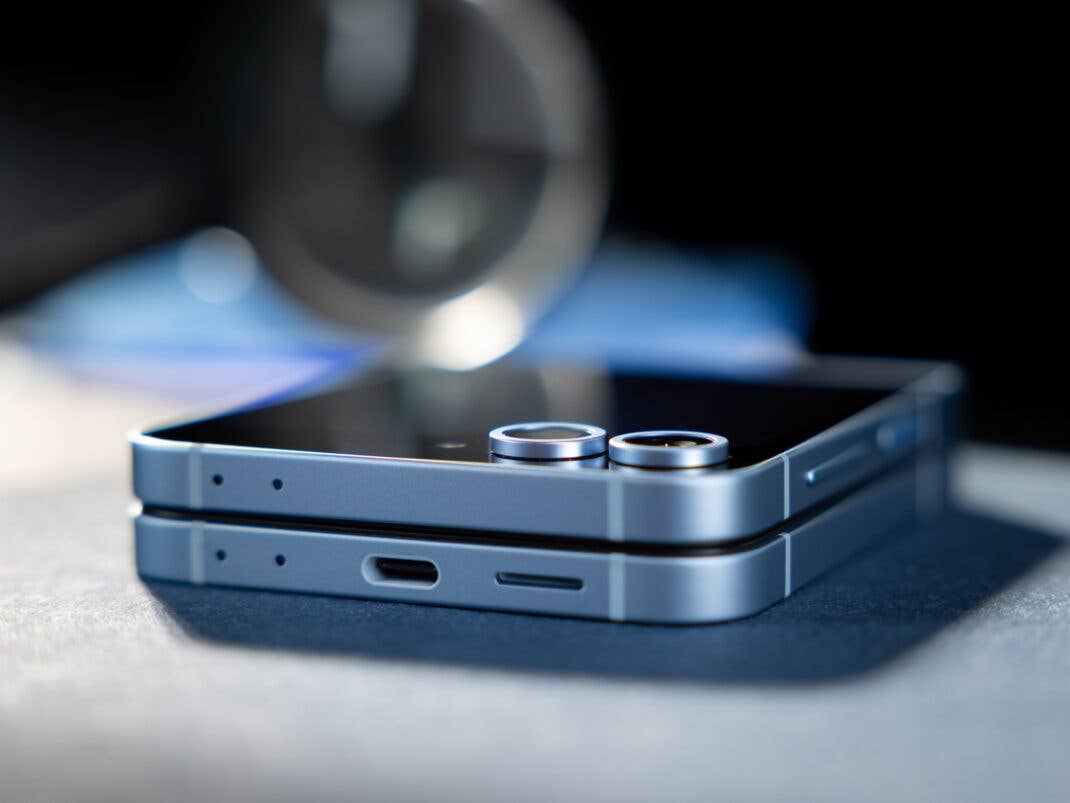 Samsung Galaxy Z Flip 6
