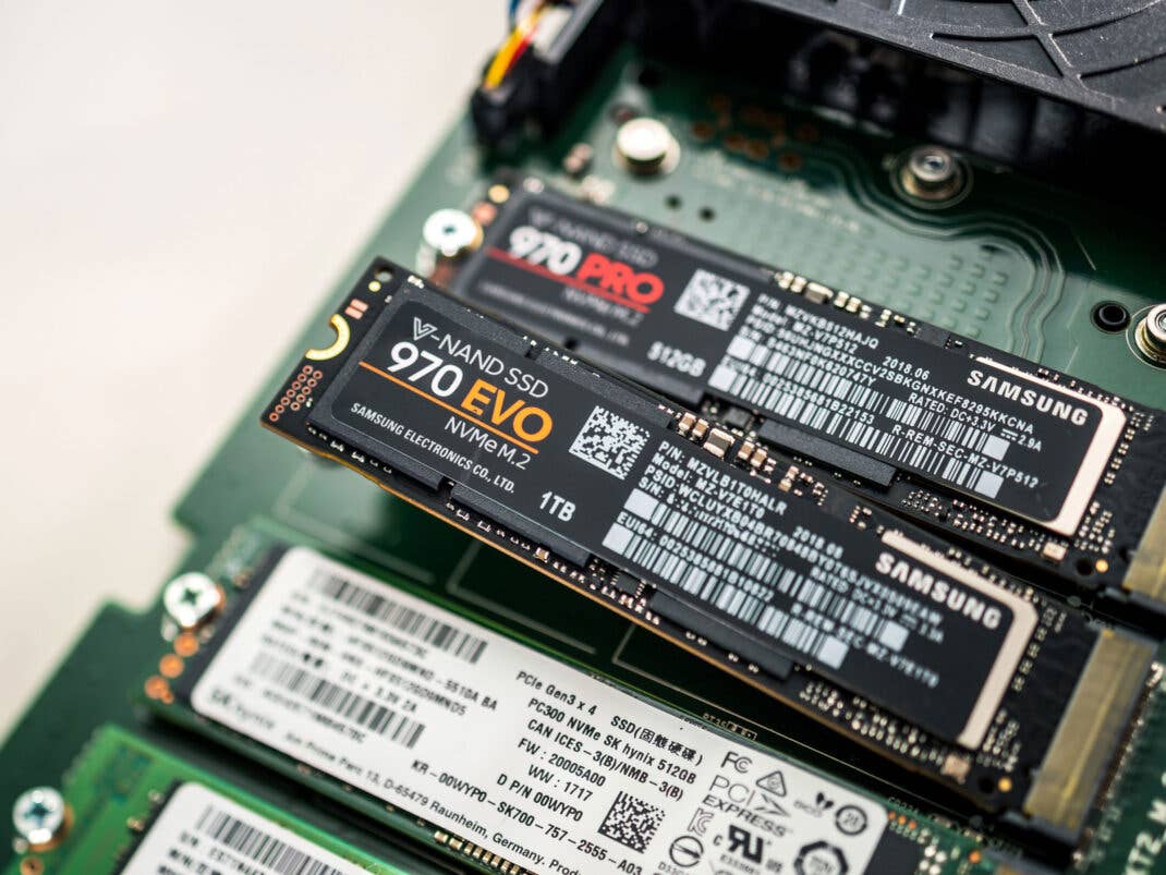 Interne SSD-Festplatten in einem Notebook