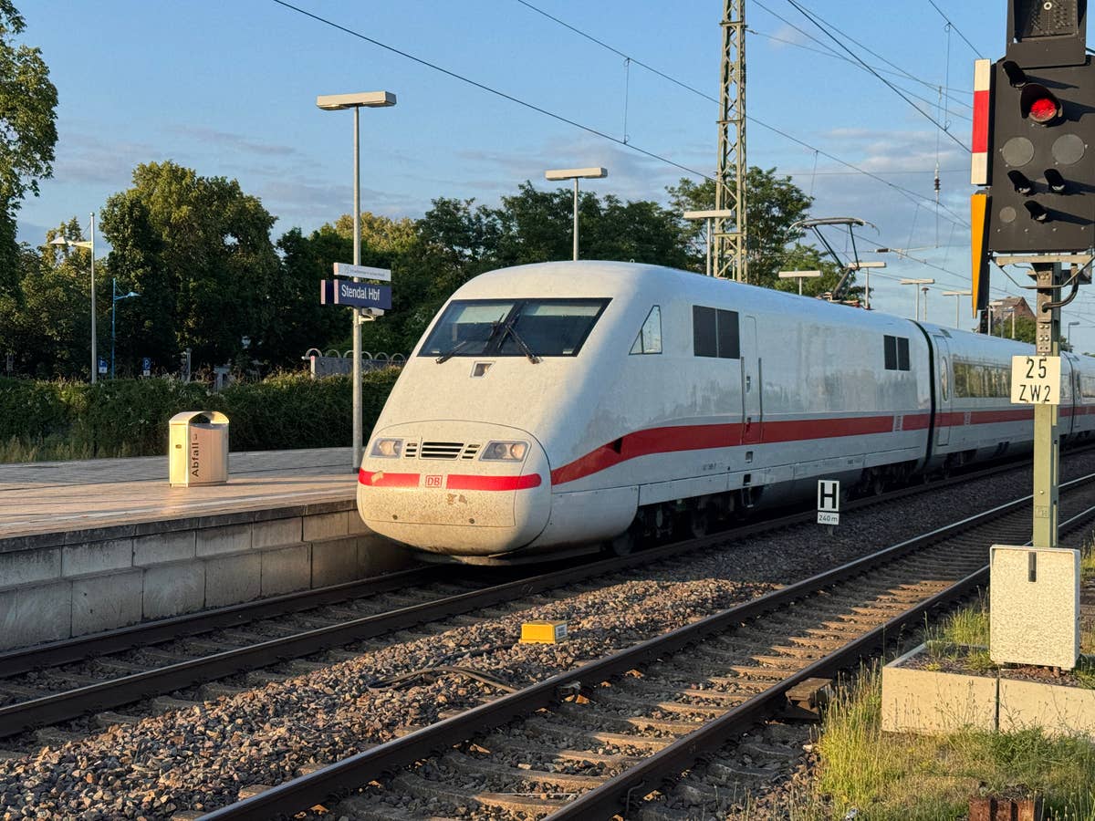 Ein ICE der Deutschen Bahn