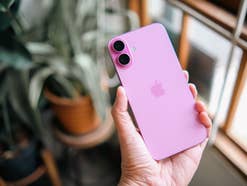 iPhone 16 in Rosa