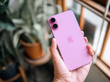 iPhone 16 in Rosa