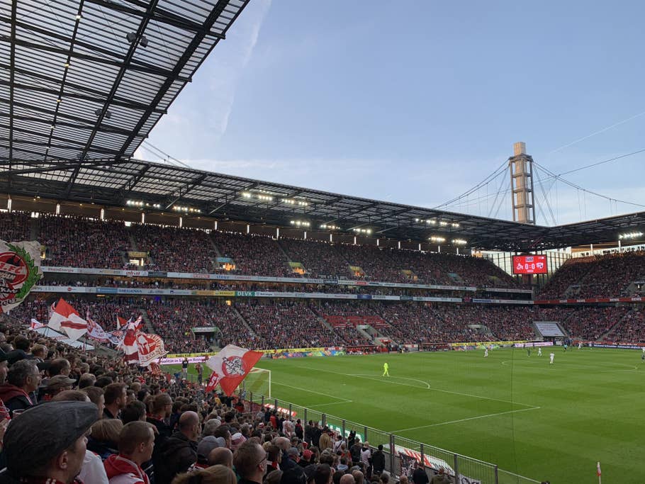 Bild aus dem Kölner Stadion - geschossen mit dem iPhone XS Max.