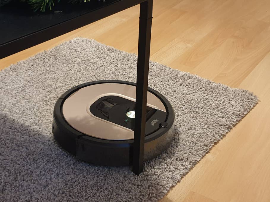 Saugroboter Roomba 966 von iRobot im Einsatz