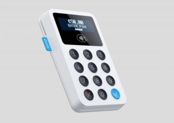 Kartenlesegerät für kontaktloses Bezahlen oder Mobile Payment von iZettle