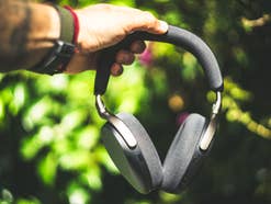 Im 7. Klanghimmel: Dieser Kopfhörer von dänischen Audio-Experten verbindet zwei Welten