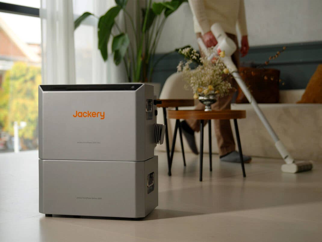 Jackery HomePower 2000 Ultra