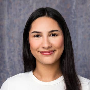Profilbild von Jindar Abu-Sharifeh, Performance Marketing Managerin bei beebuzz media