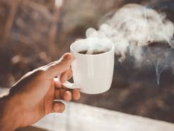 Kaffee: Dieser kleine Fehler zerstört die Kaffeemaschine und ruiniert die Gesundheit