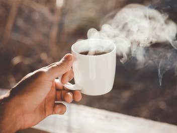Kaffee: Dieser kleine Fehler zerstört die Kaffeemaschine und ruiniert die Gesundheit