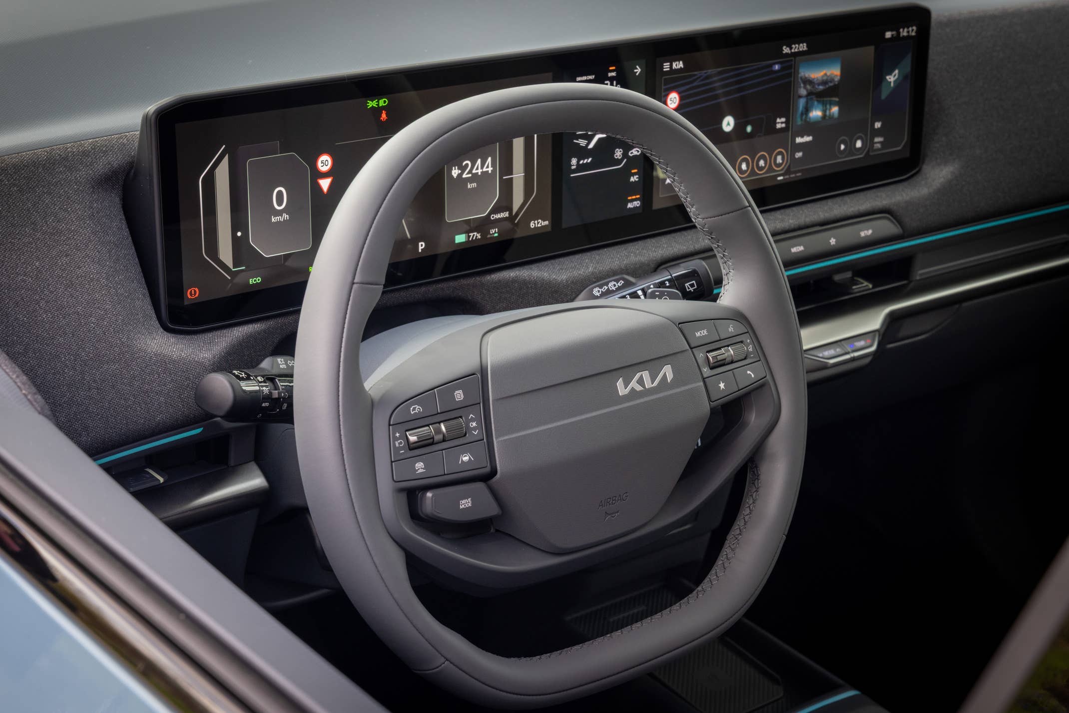Displays im Cockpit des Kia EV2