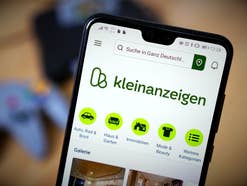 Kleinanzeigen-App auf einem Smartphone