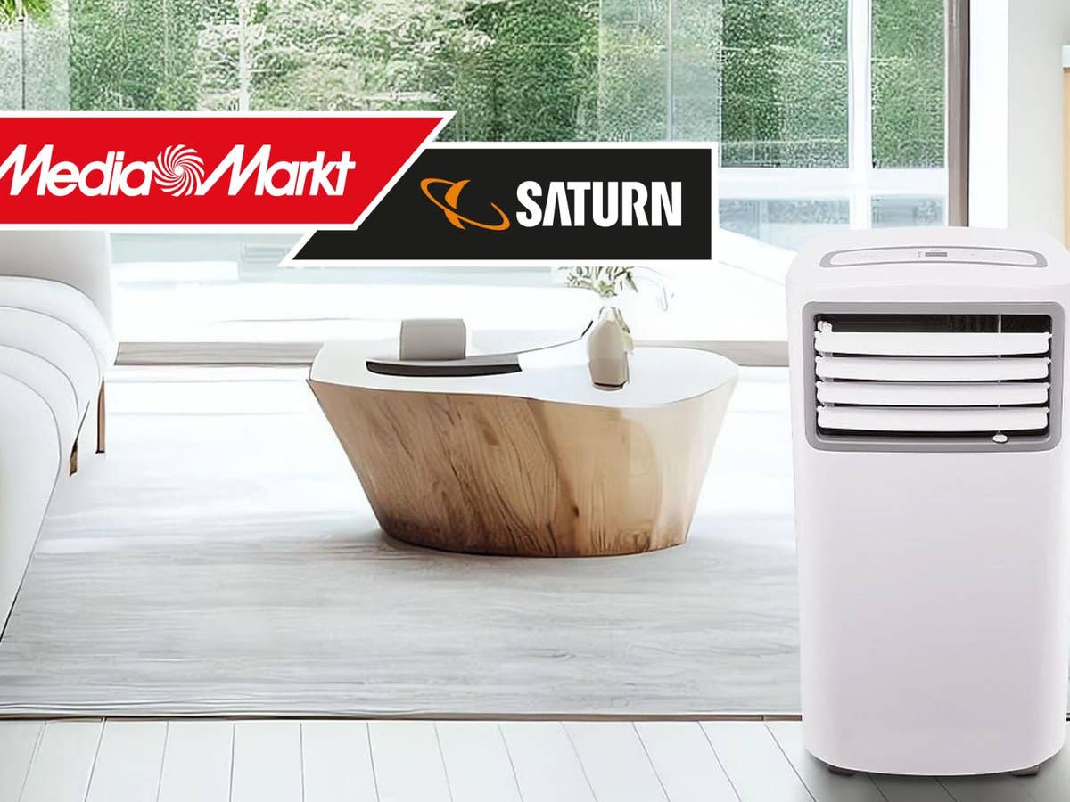 klimagerät-bei-mediamarkt Ein Klimagerät steht in einem Wohnzimmer