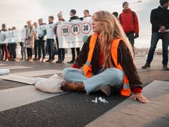 Klimakleber: So viel müssen sie jetzt für die Polizei-Einsätze bezahlen